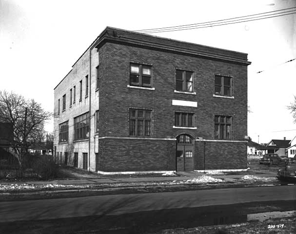 Polish National Catholic School at 607 22nd Avenue Northeast in 1951 (photo courtesy of the Minnesota Historical Society)
