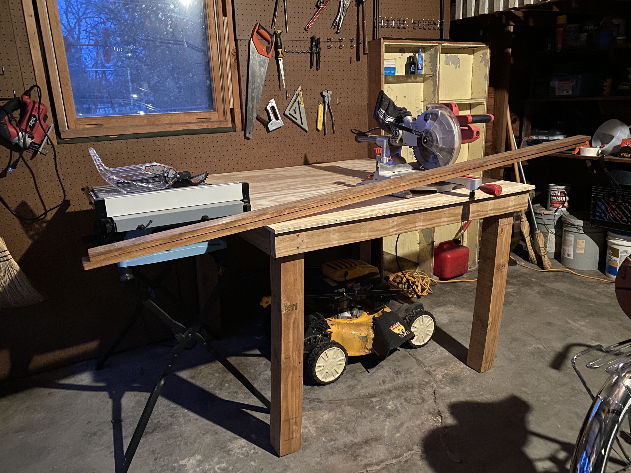 Simple, but functional work bench